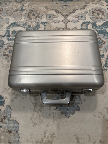 Zero halliburton serie - halliburton, 400