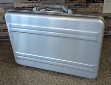 Zero Halliburton Valigetta