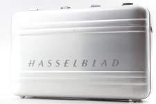 [Ecc+5] Custodia fotocamera