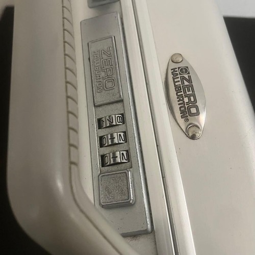Zero halliburton silver - zero,