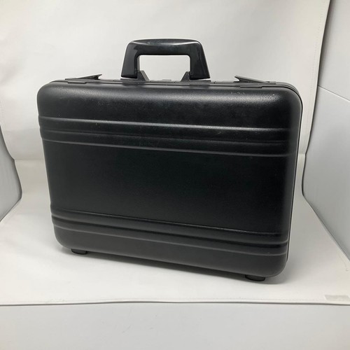 Zero halliburton attache case - attache,
