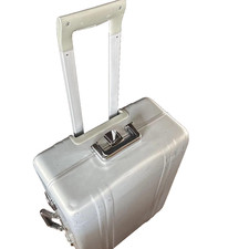 Valigia Zero Halliburton